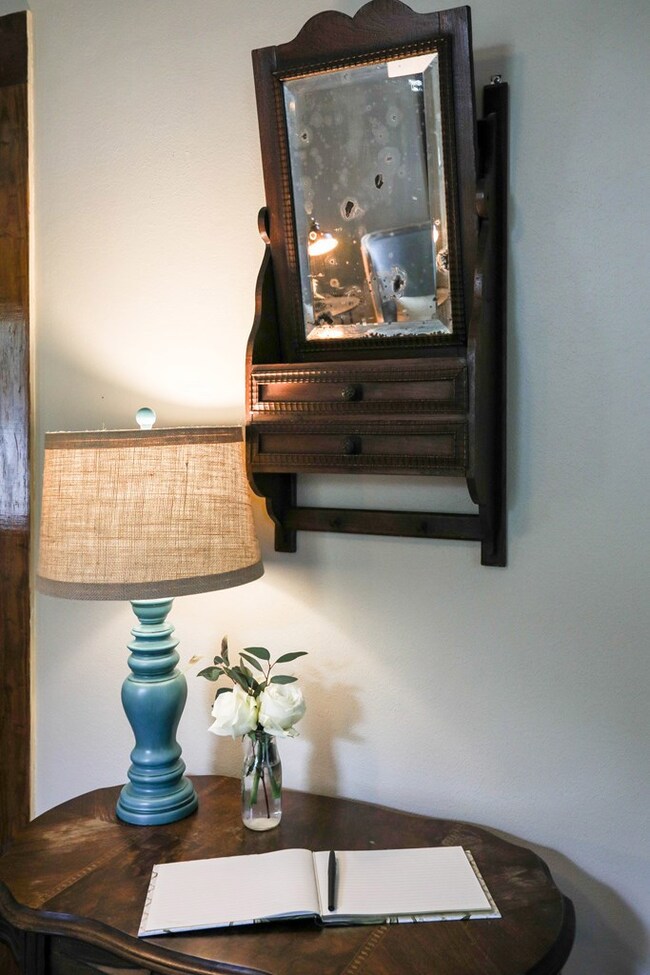 702 W Austin St, Fredericksburg, TX 78624 - photo 2