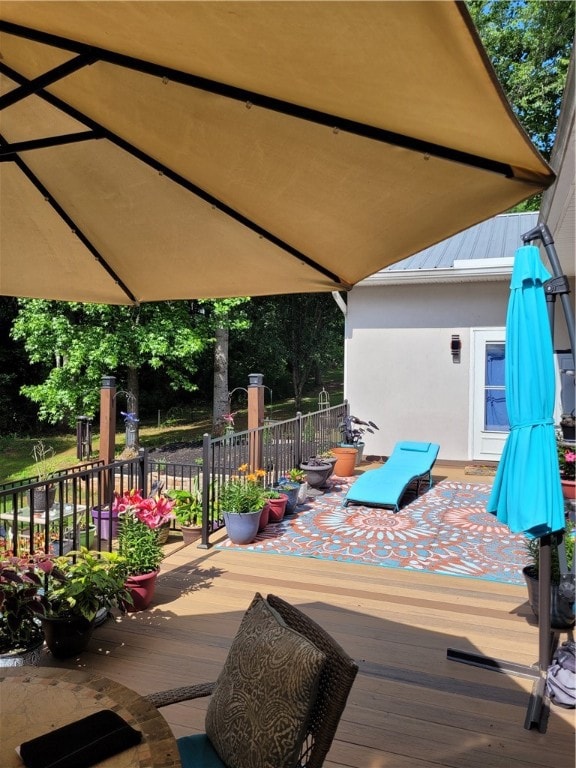 Rear deck showing master bdrm access at rear