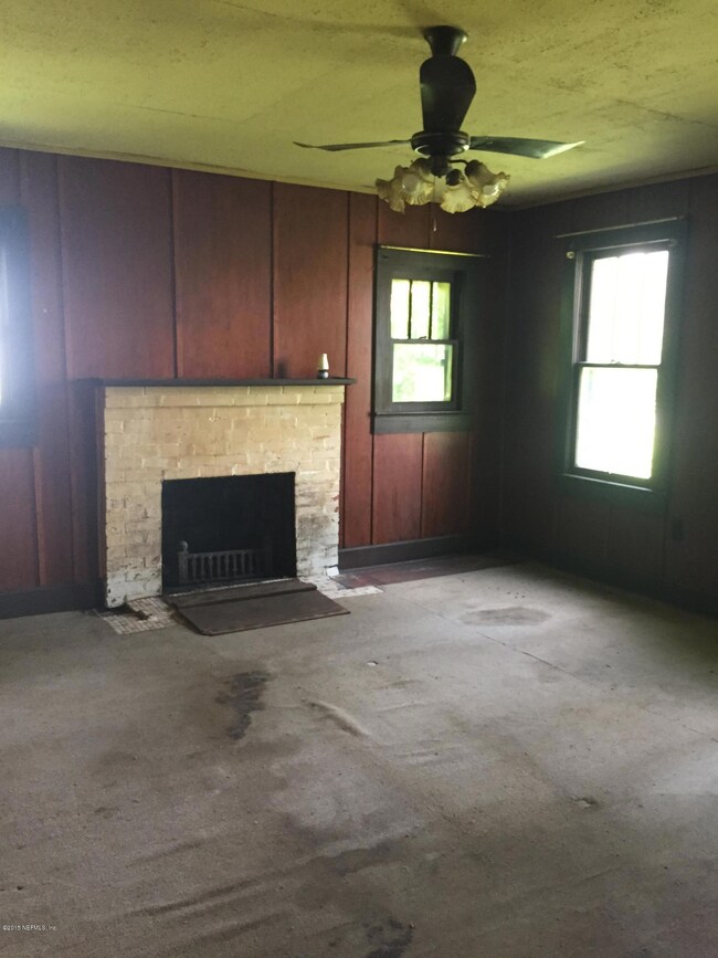 6046 105th St, Jacksonville, FL 32244 - photo 2