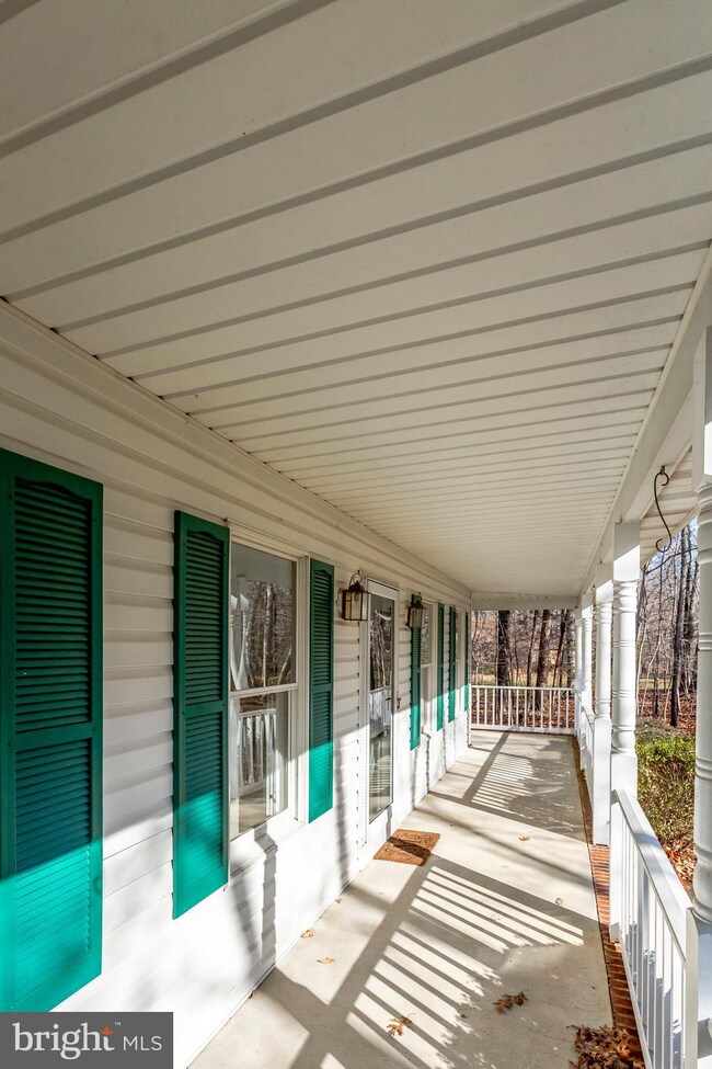 9535 Hickory Acres Ct, Pomfret, MD 20675 - photo 5