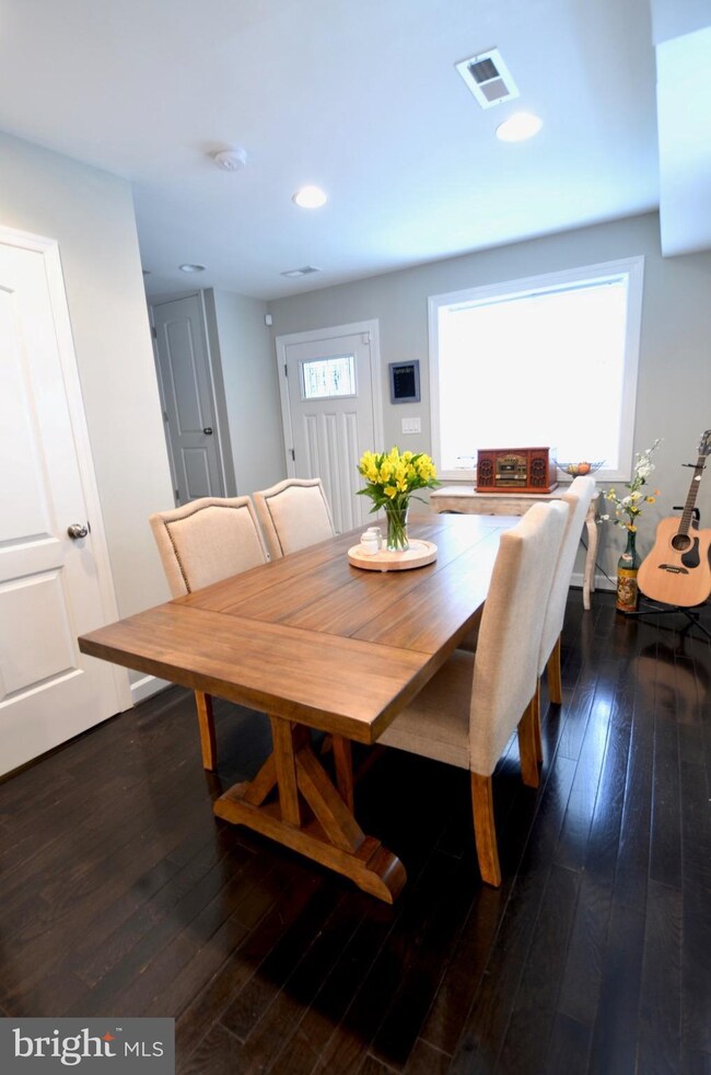 718 Hilltop Terrace SE, Washington, DC 20019 - photo 4