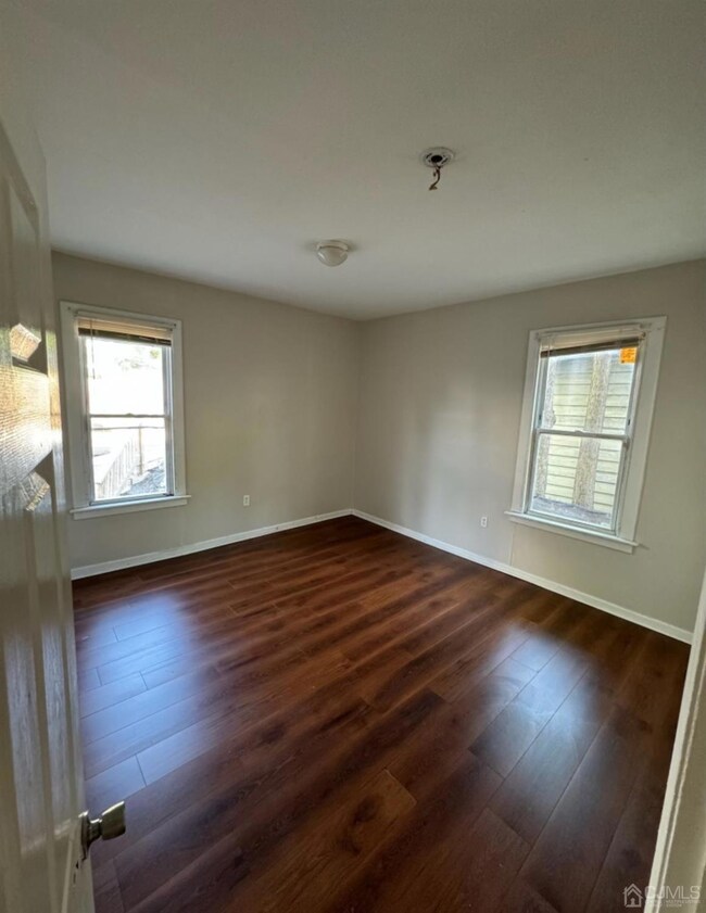 253 Goldsmith Ave unit 1, Newark, NJ 07112 - photo 2