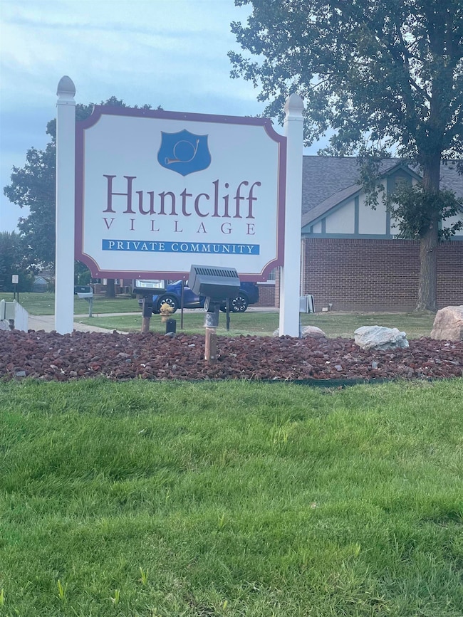 15530 Ashley Ct, Macomb, MI 48044 - photo 3