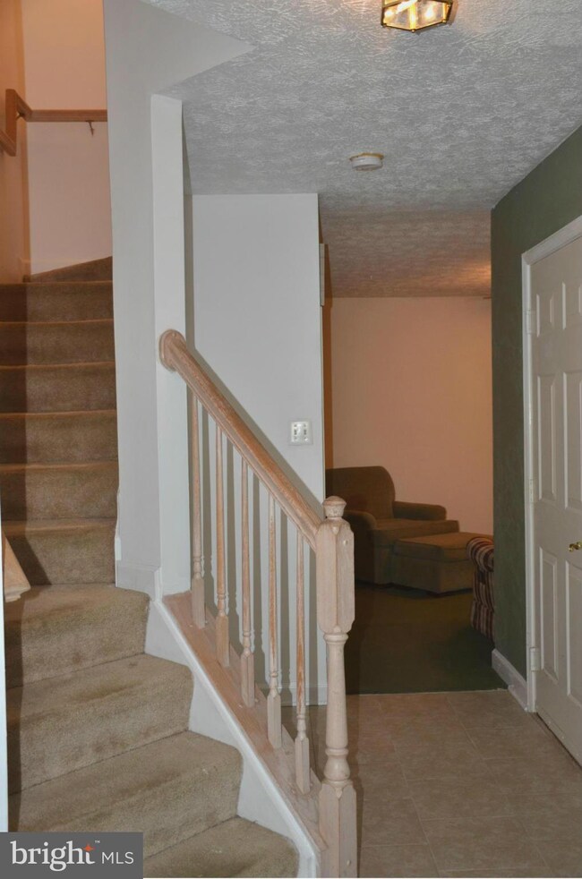 8310 Summit Hill Way, Jessup, MD 20794 - photo 5