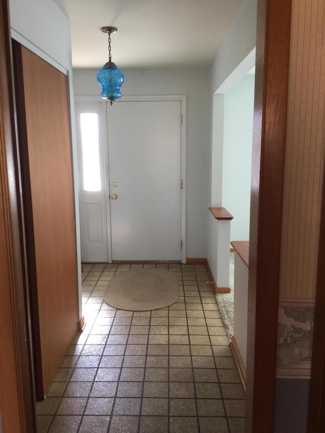 1014 Plum Ridge, Columbus, OH 43213 - photo 3