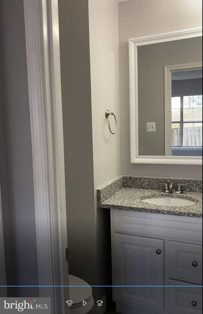 6122 Calico Pool Ln, Burke, VA 22015 - photo 7