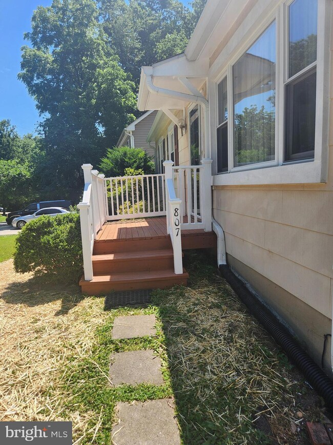 807 Rosemere Ave, Silver Spring, MD 20904 - photo 2