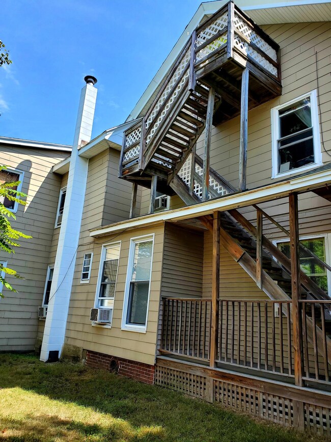 78 Ocean Ave, Old Orchard Beach, ME 04064 - photo 4