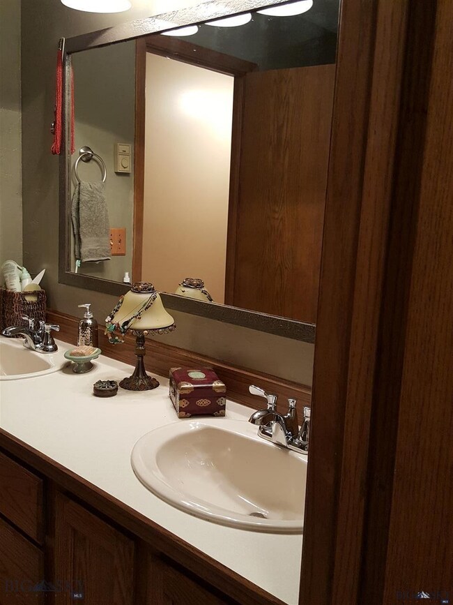Main Bathroom - double sinks