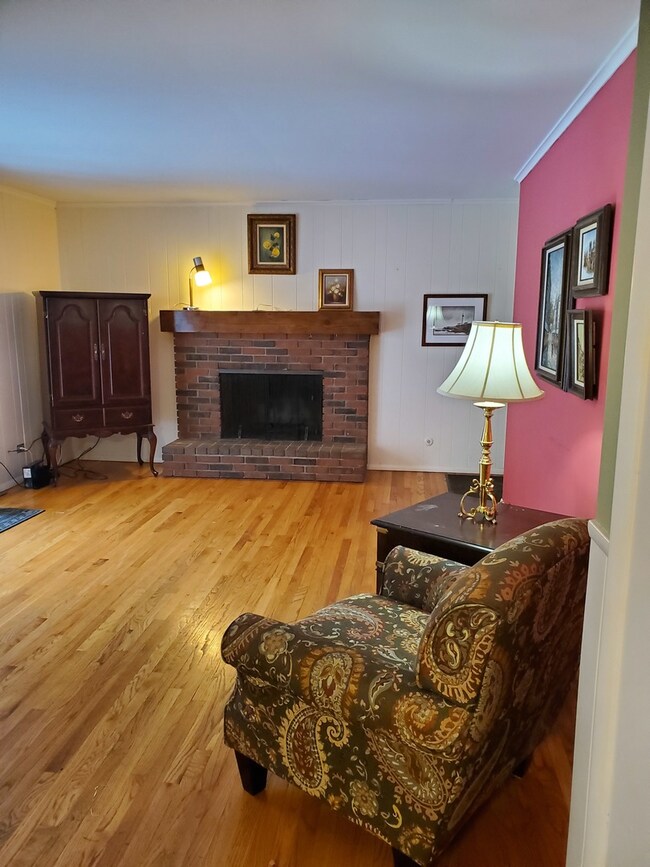 28W497 Douglas Rd unit 3, Naperville, IL 60564 - photo 5