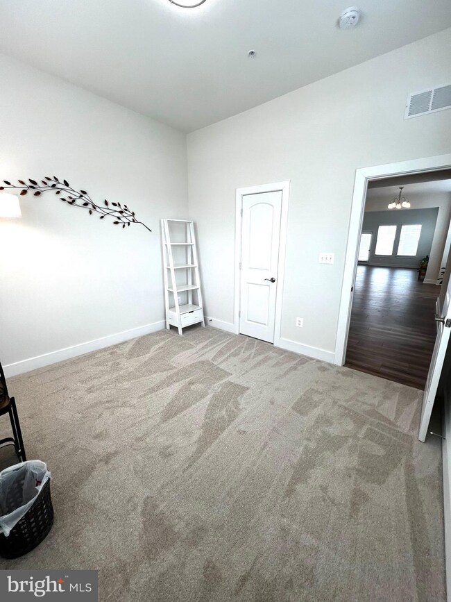 2873 Town View Cir, New Windsor, MD 21776 - photo 6