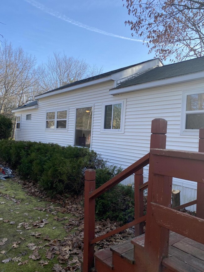 19 Rest Haven Cir, Alfred, ME 04002 - photo 4