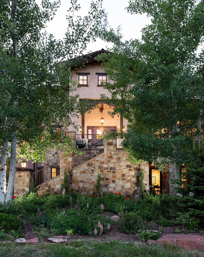 Welcome home to 33 Latigo Circle