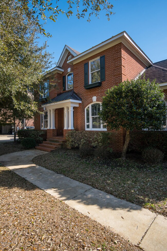 107 Barringer Dr-5305