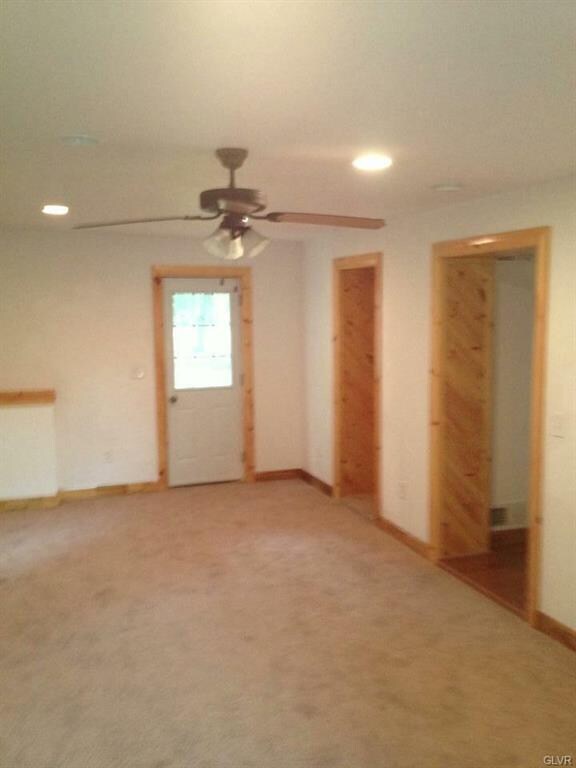 206 Riverview Dr, Walnutport, PA 18088 - photo 7