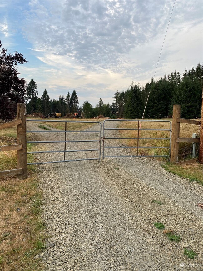 unlisted-address, Winlock, WA 98596 - photo 5