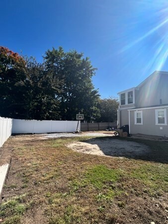 20 Thomas St, Chicopee, MA 01013 - photo 6