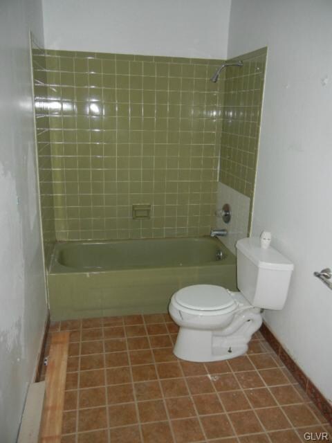 215 Old Forge Dr, Bath, PA 18014 - photo 7