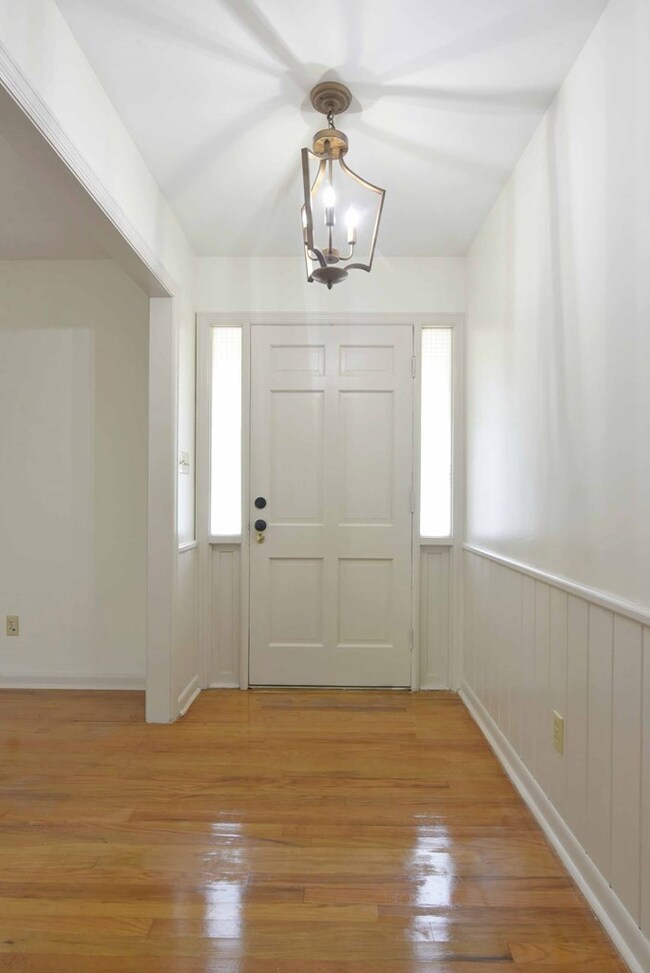 1923 Robinhood Rd, Albany, GA 31707 - photo 3