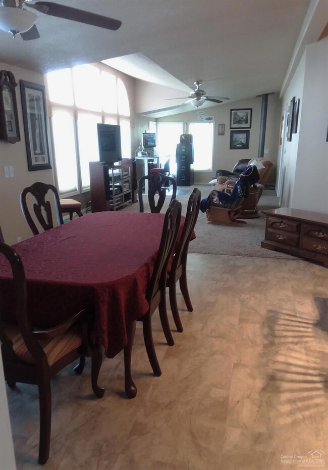 20153 Lyon Ct, Bend, OR 97702 - photo 5