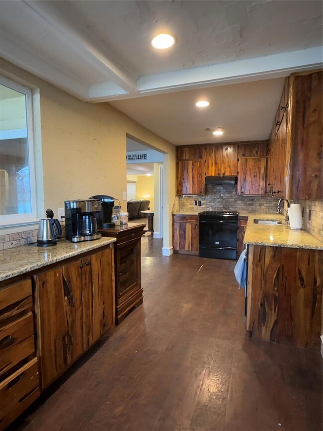 179 E El Camino Real, Weatherford, TX 76087 - photo 5