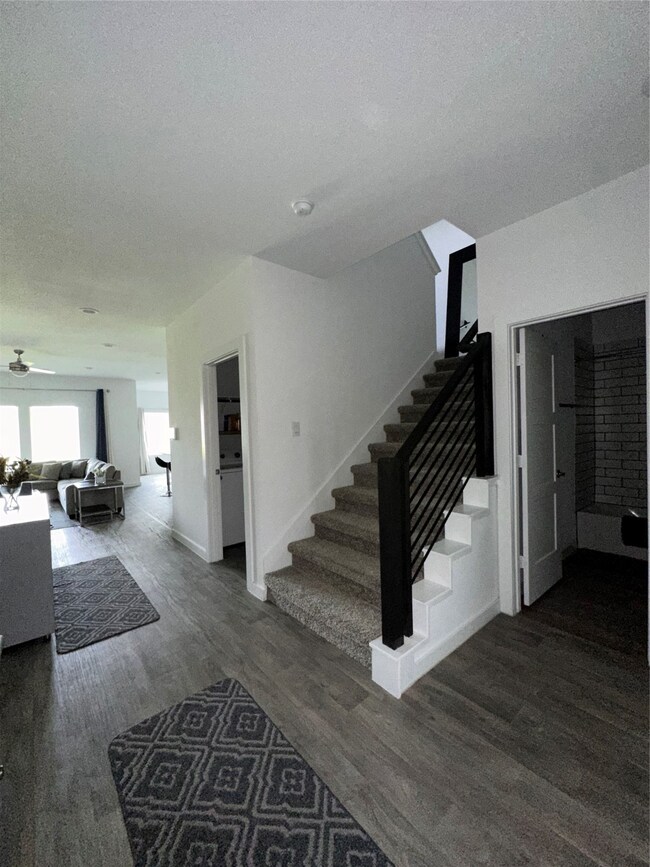 10417 Plateau Point Trail, Conroe, TX 77384 - photo 4