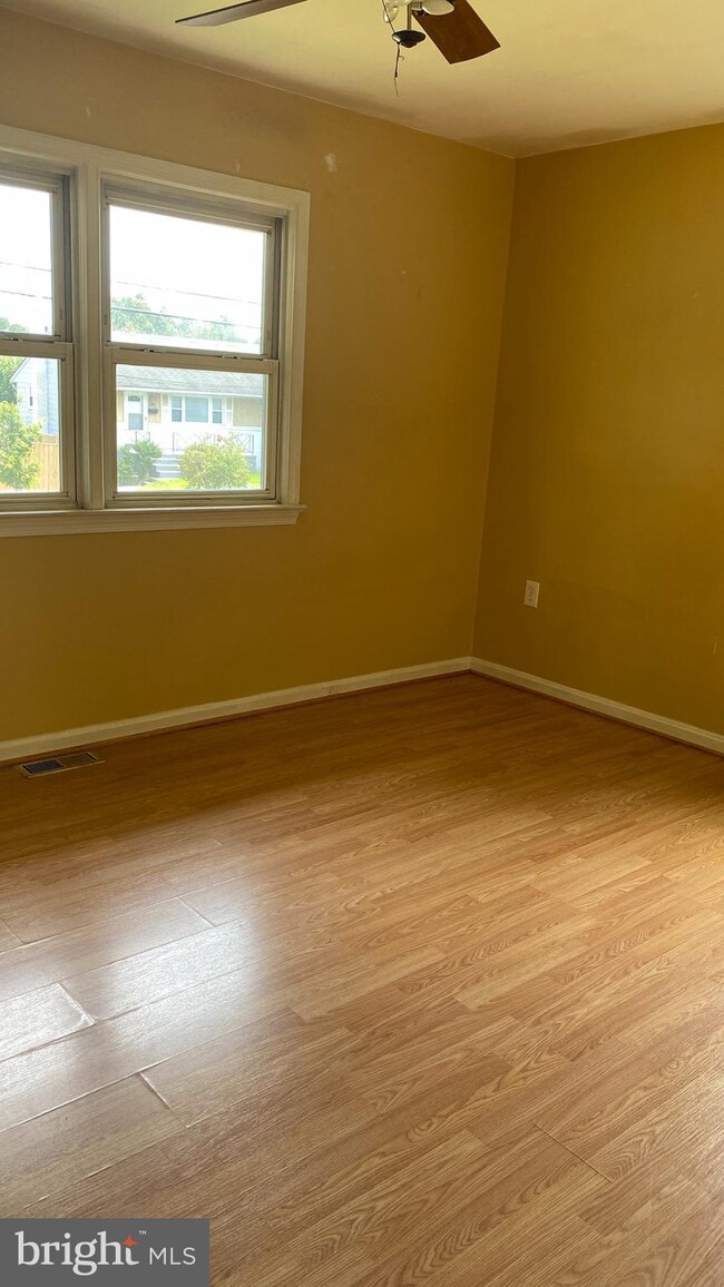 2618 Hughes Rd, Adelphi, MD 20783 - photo 4