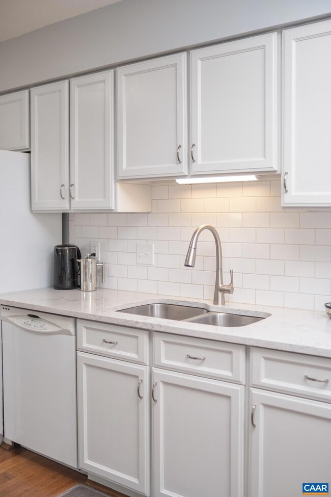 1497 Shadow Oaks Place, Charlottesville, VA 22901 - photo 7