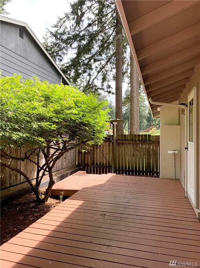 8701 58th St W, University Place, WA 98467 - photo 6