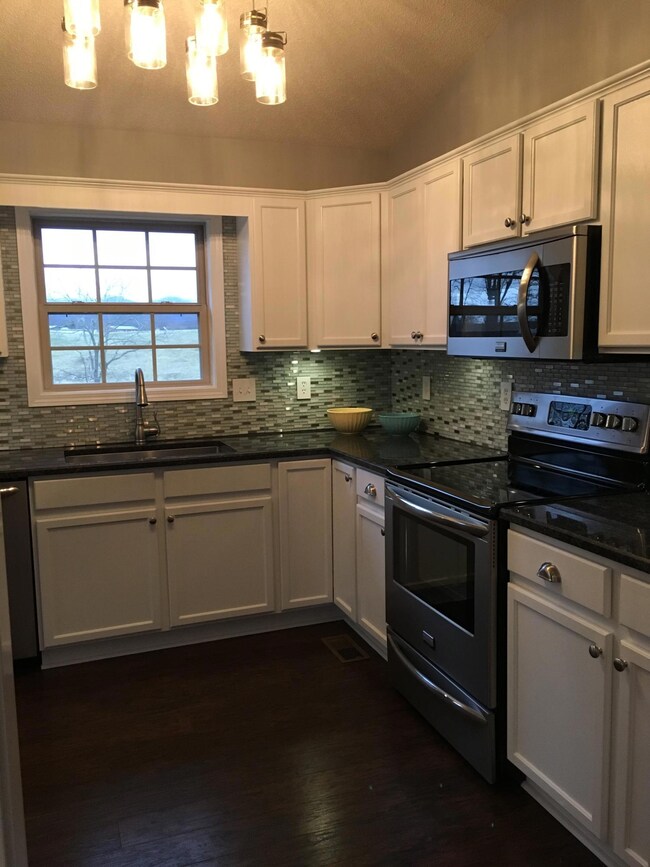 4 - Stainless Appliances