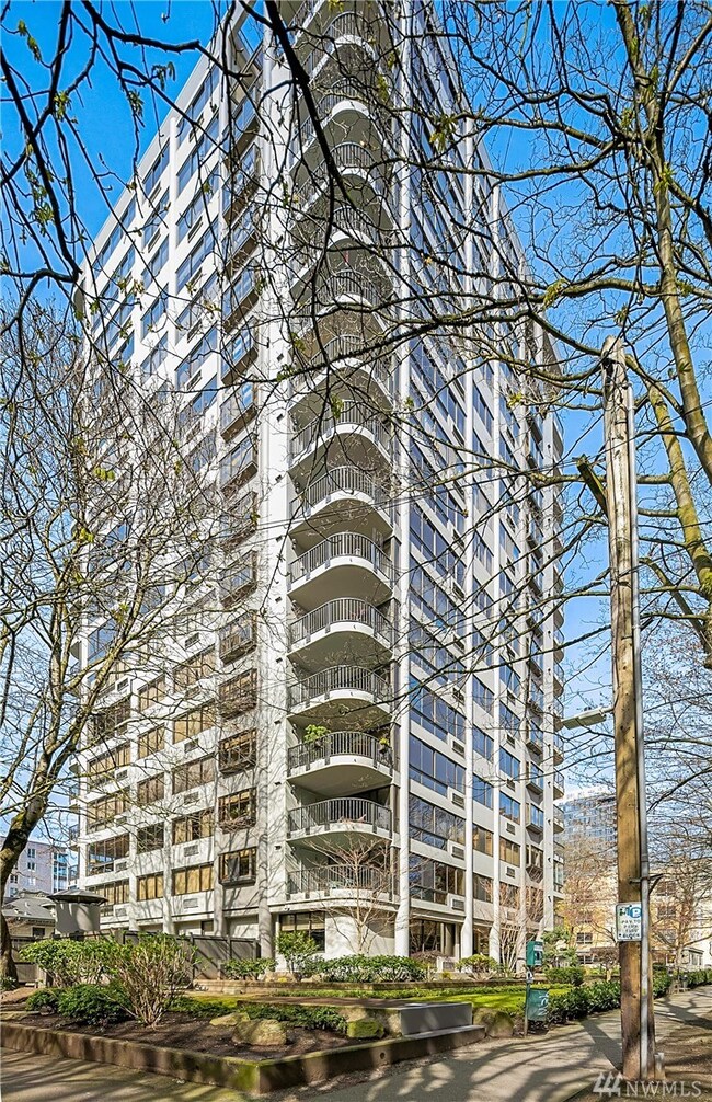 Kelleher House unit 1003, Seattle, WA 98104 - photo 2