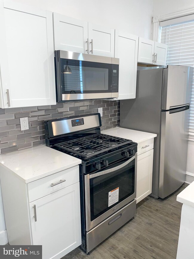 325 N Burlington St unit 1, Gloucester City, NJ 08030 - photo 4