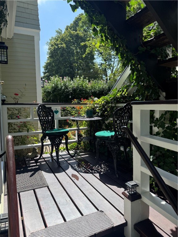 5 Whitwell Ave, Newport, RI 02840 - photo 2