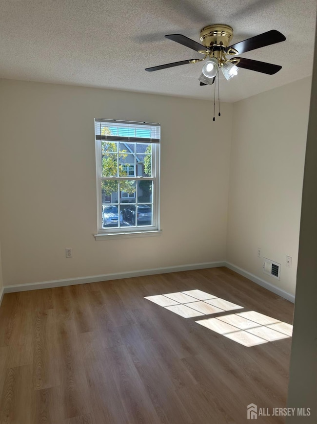 30 Dartmouth Way unit D2, North Brunswick, NJ 08902 - photo 6