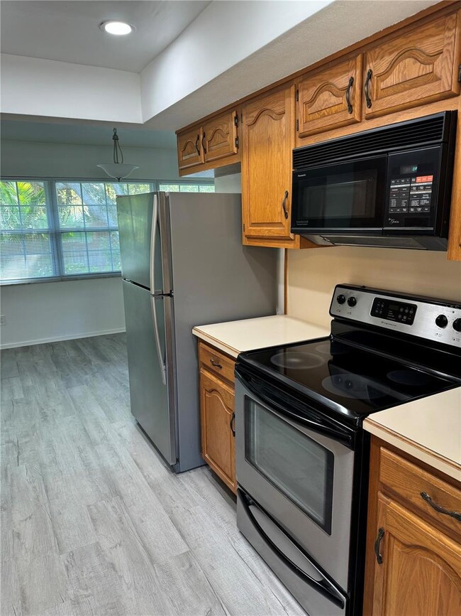 3390 Keene Park Dr, Largo, FL 33771 - photo 6