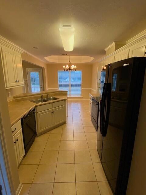 Entire Kitchen