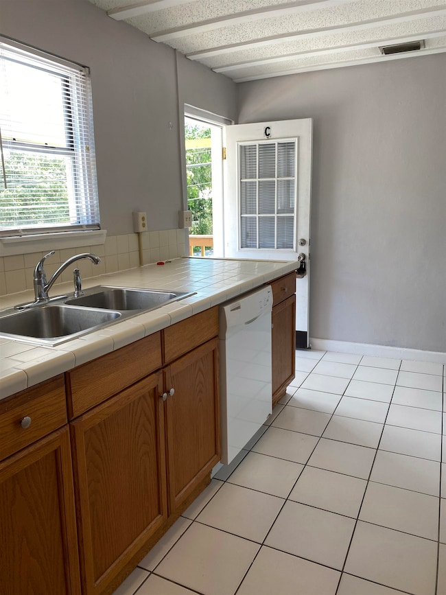 147 Riberia St unit D, St. Augustine, FL 32084 - photo 4