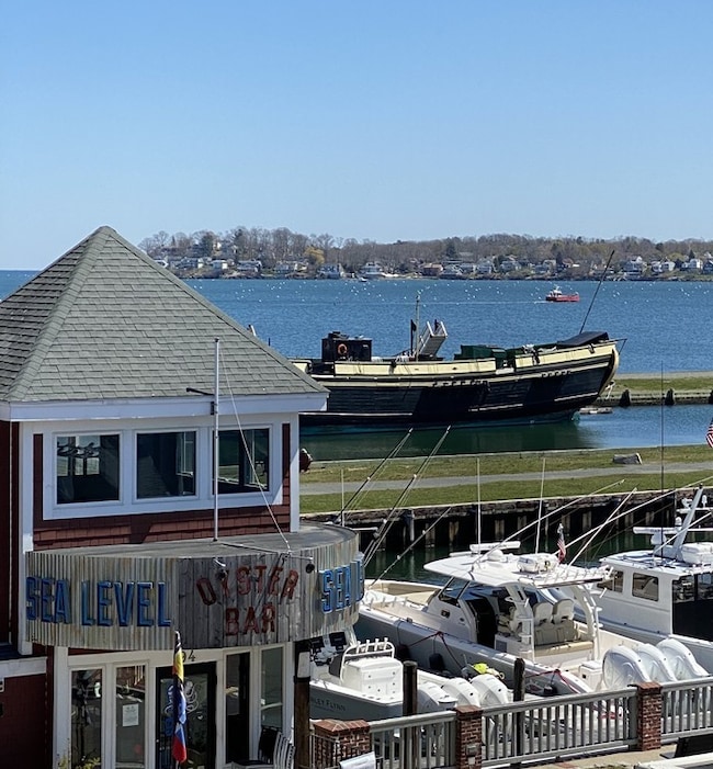 75 Wharf St unit 203, Salem, MA 01970 - photo 2