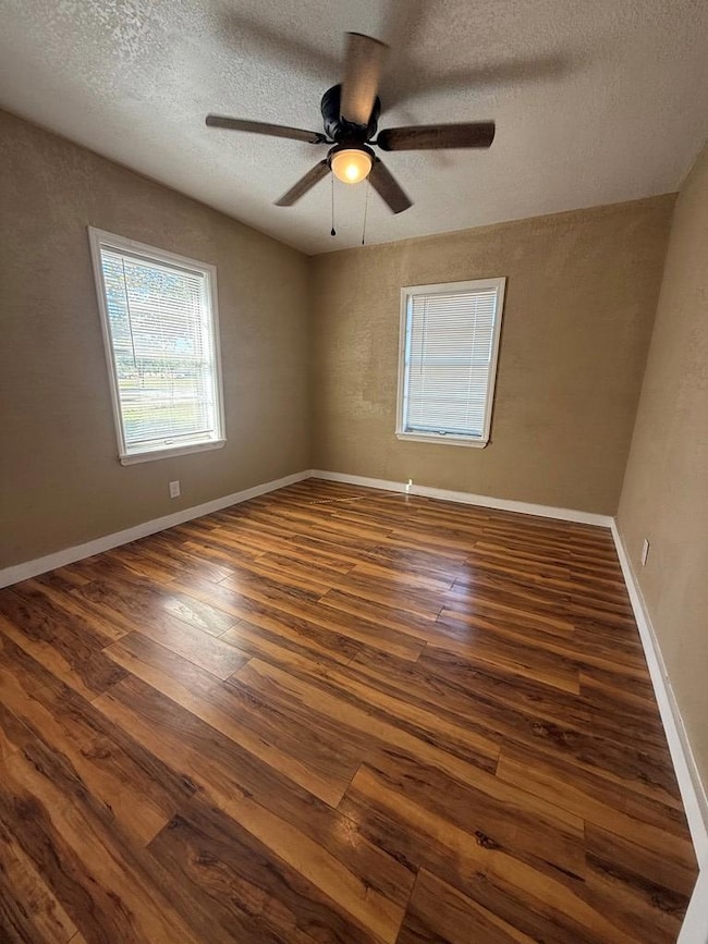 508 Pine St, Douglas, GA 31533 - photo 6