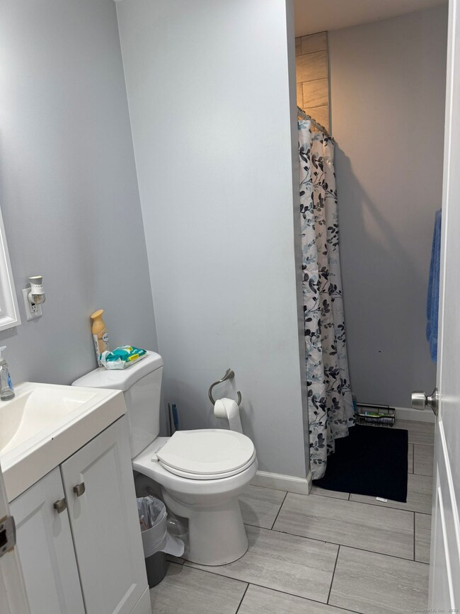 49 Newbury St unit 51, Hartford, CT 06114 - photo 7