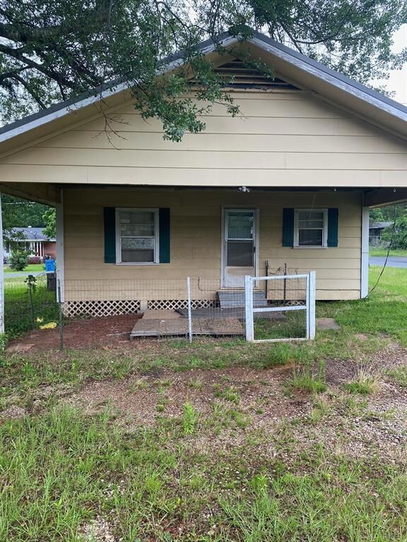235 E Oklahoma Ave, Vivian, LA 71082 - photo 2