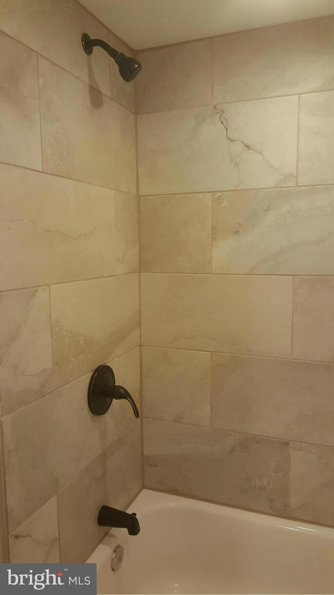 1106 Gleneagle Rd unit LL, Baltimore, MD 21239 - photo 3