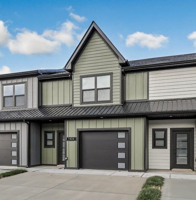 1404 Jonathan Wade Cir, Clarksville, TN 37043 - photo 7