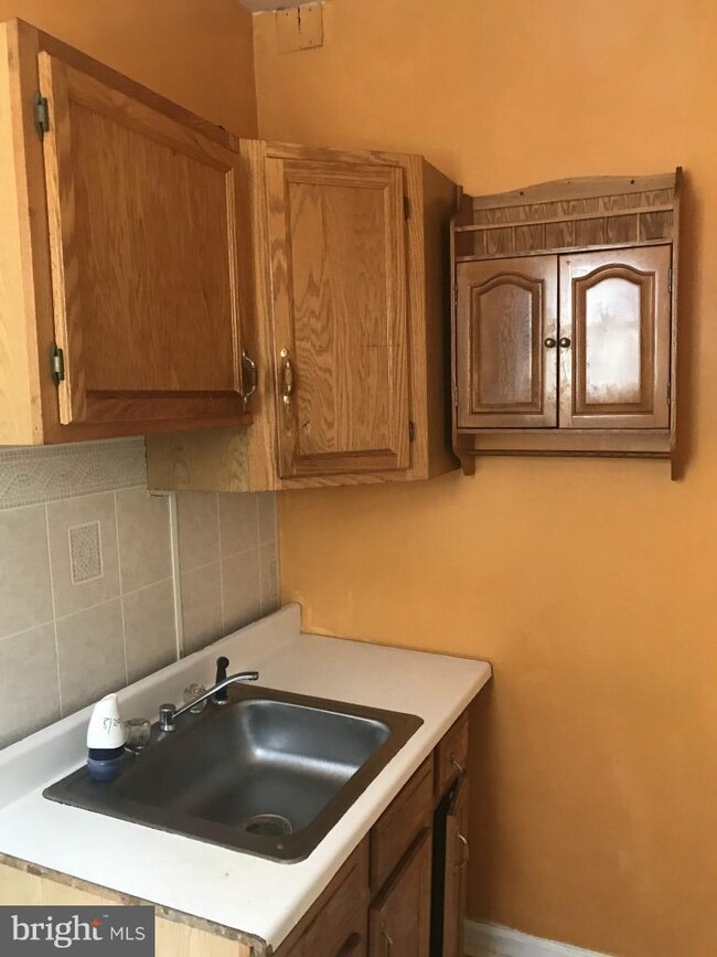 643 N Rosedale St, Baltimore, MD 21216 - photo 5