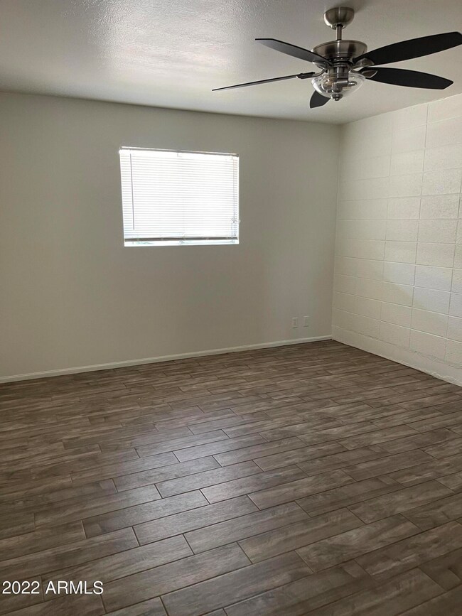 5233 E University Dr unit H, Mesa, AZ 85205 - photo 4