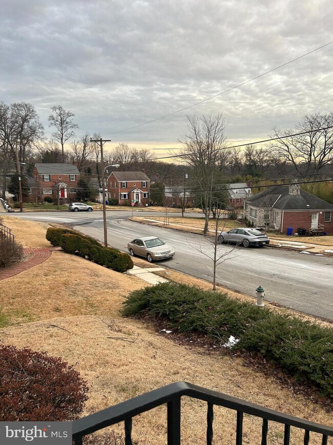 5620 Hawthorne St, Cheverly, MD 20785 - photo 4