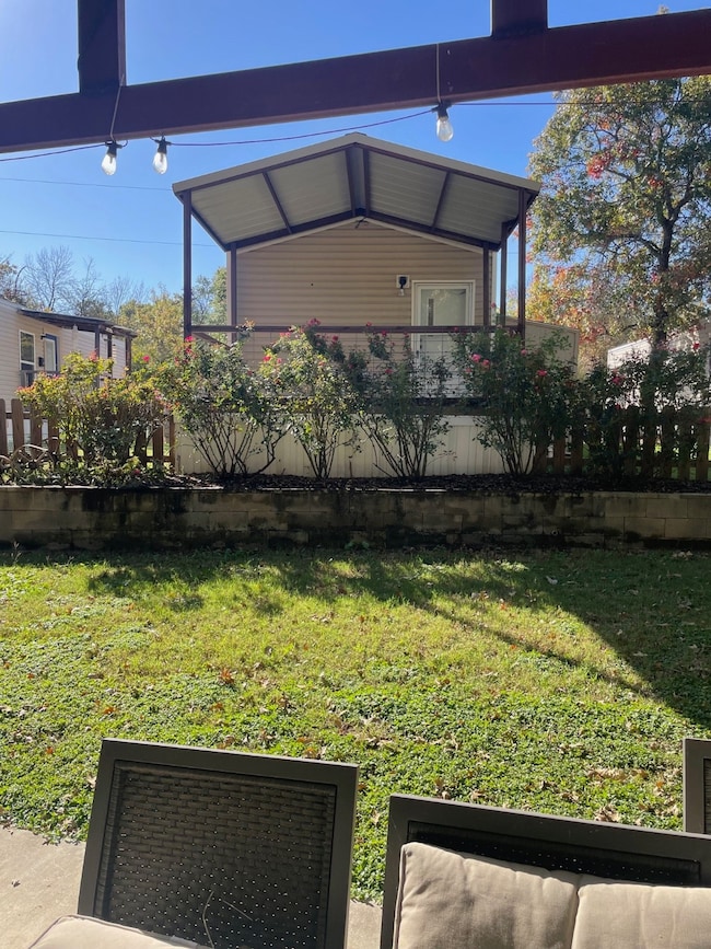 5955 Tenderfoot Trail, Fort Worth, TX 76135 - photo 2