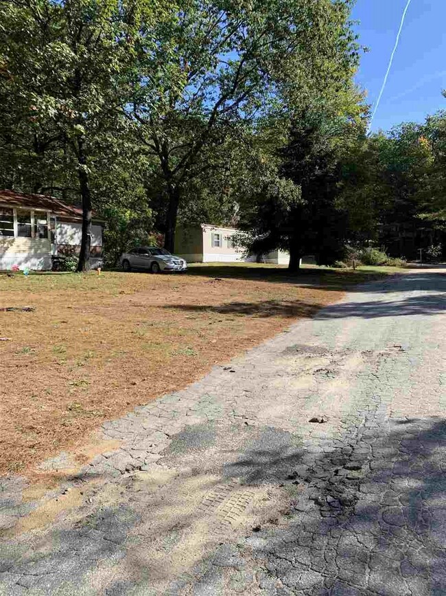 35 Pine Gate Rd, Plymouth, NH 03264 - photo 2
