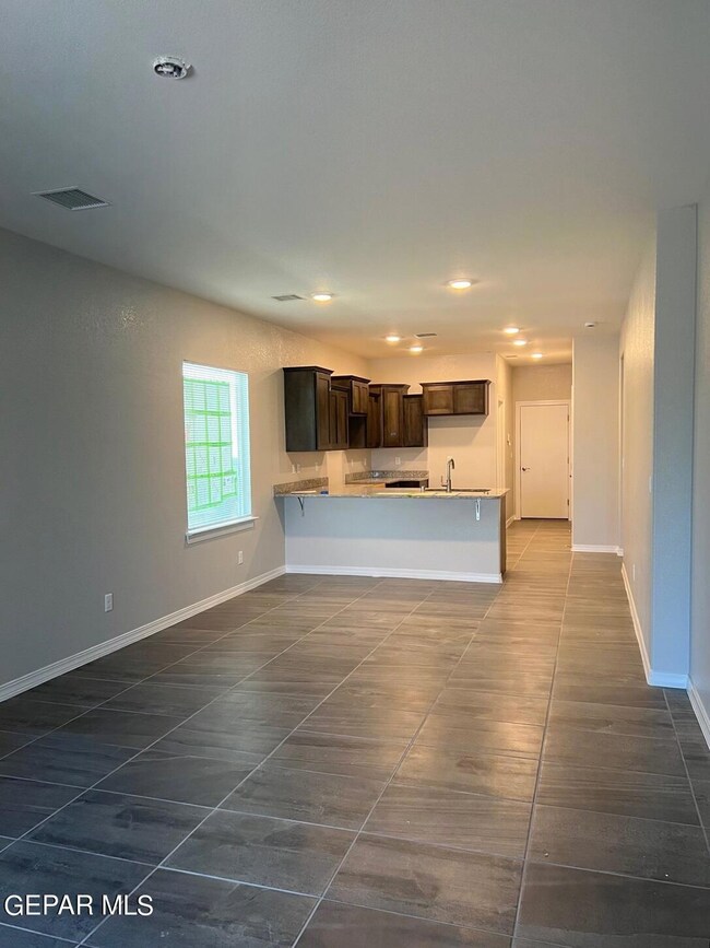 14915 Pebble Hills Blvd, El Paso, TX 79938 - photo 3