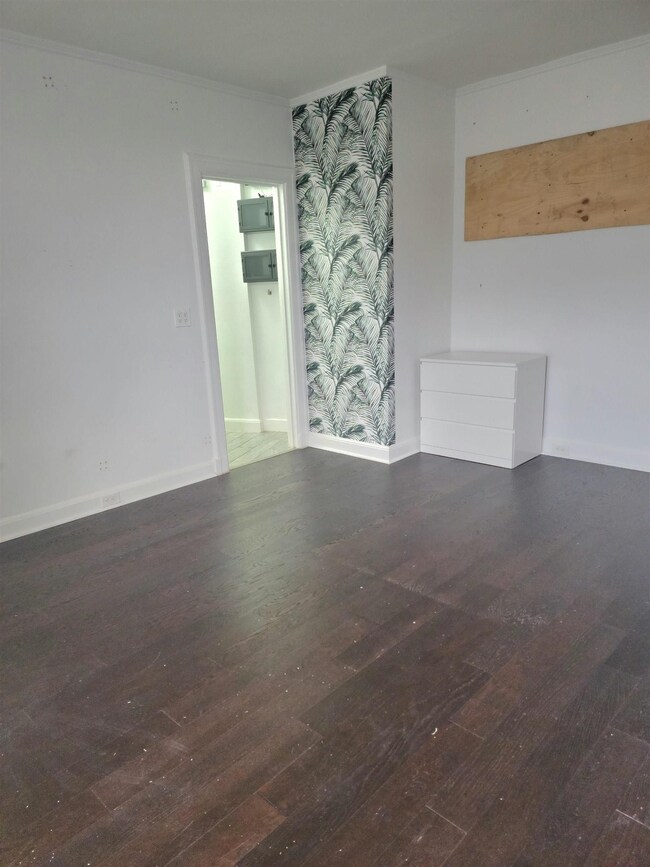 The Hague Building unit 3M, Jersey City, NJ 07306 - photo 5